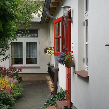 Ferienwohnung Hofidyll - Warnemuende Rostock Ngoại thất bức ảnh